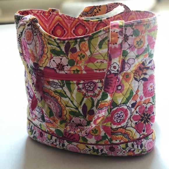 Small Vera Bradley Tote - Picture 4 of 6